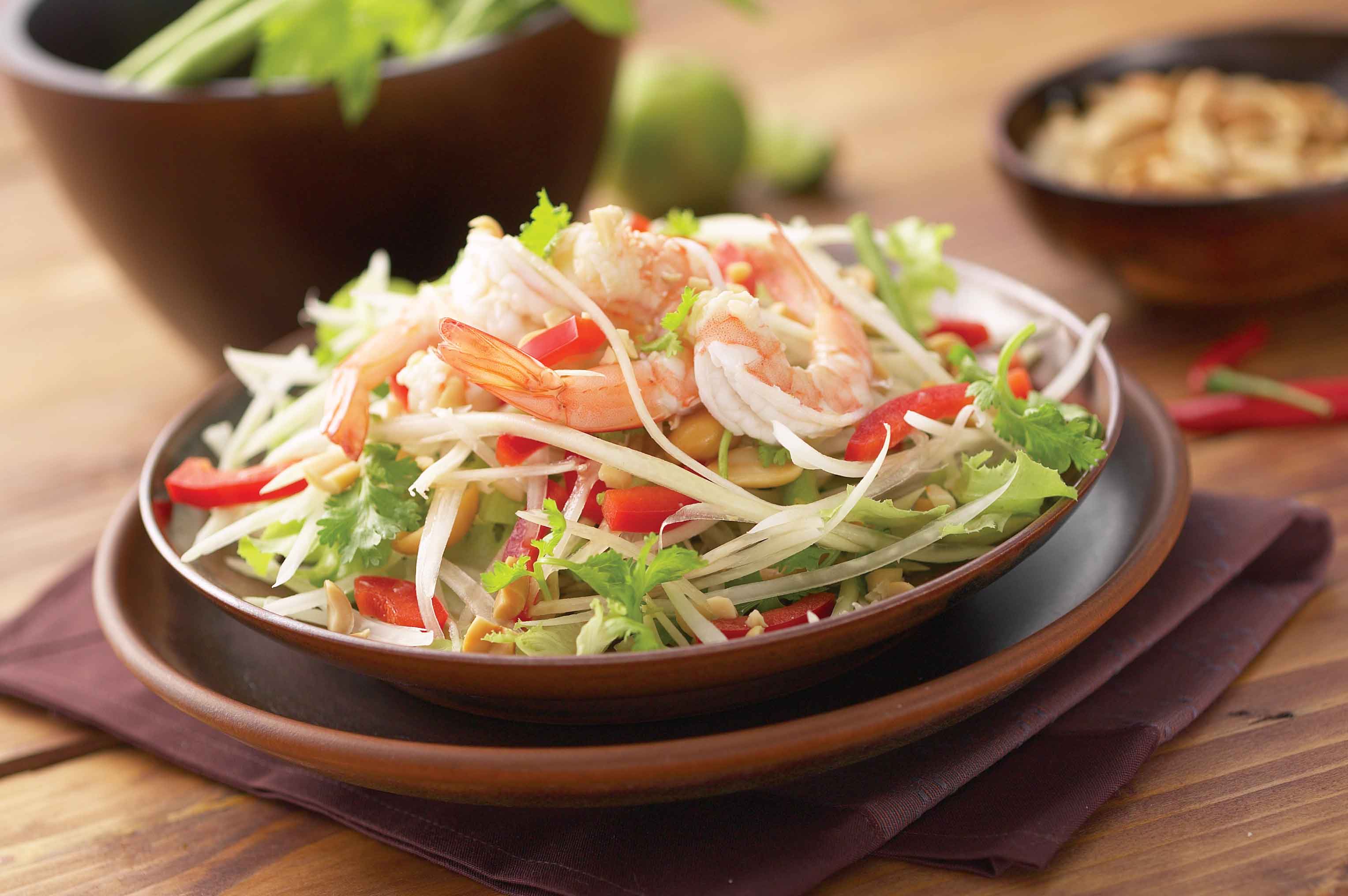 Tam Mak Hoong (Green Papaya Salad)