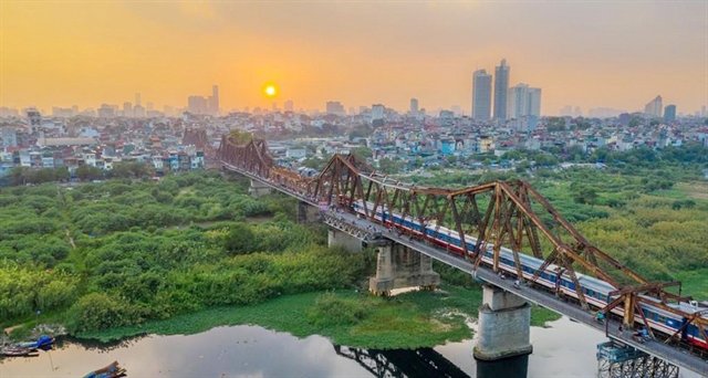 Long Bien Bridge