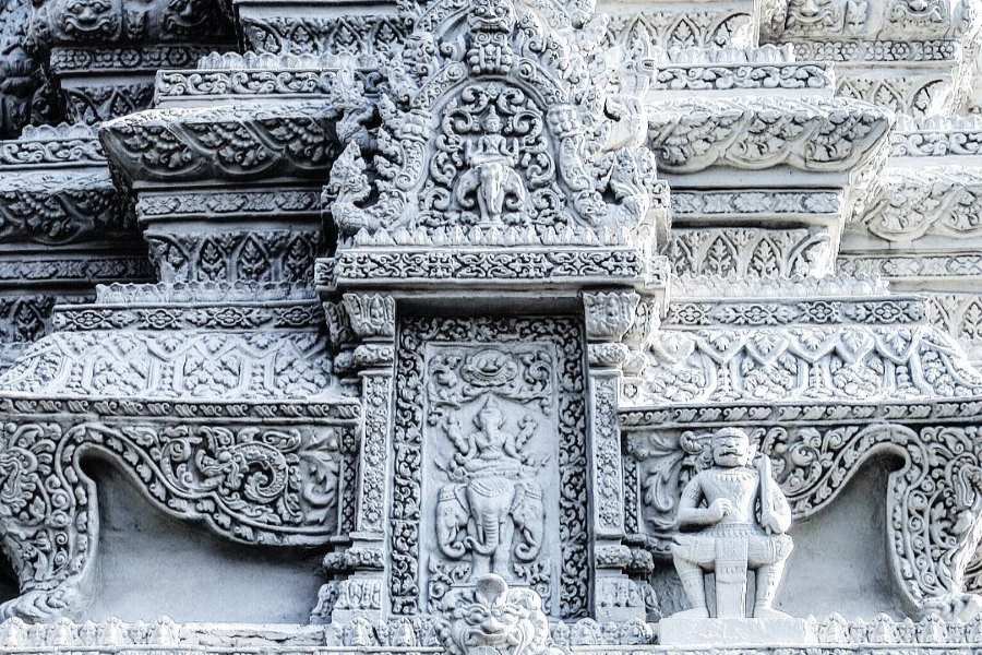 The temple's architecture is a wonderful example of Khmer style