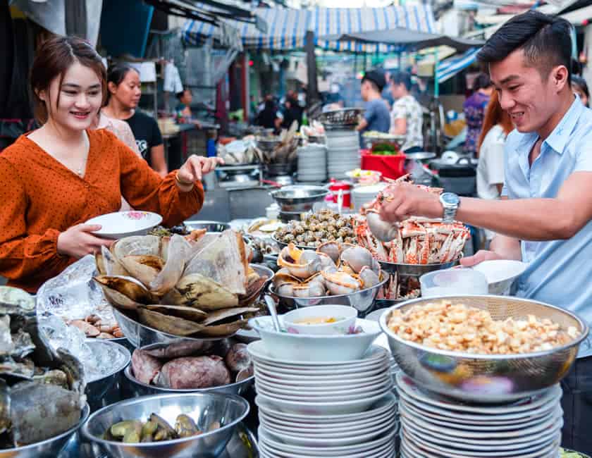 Premiere-street-food-tour-in-Ho-Chi-Minh-city