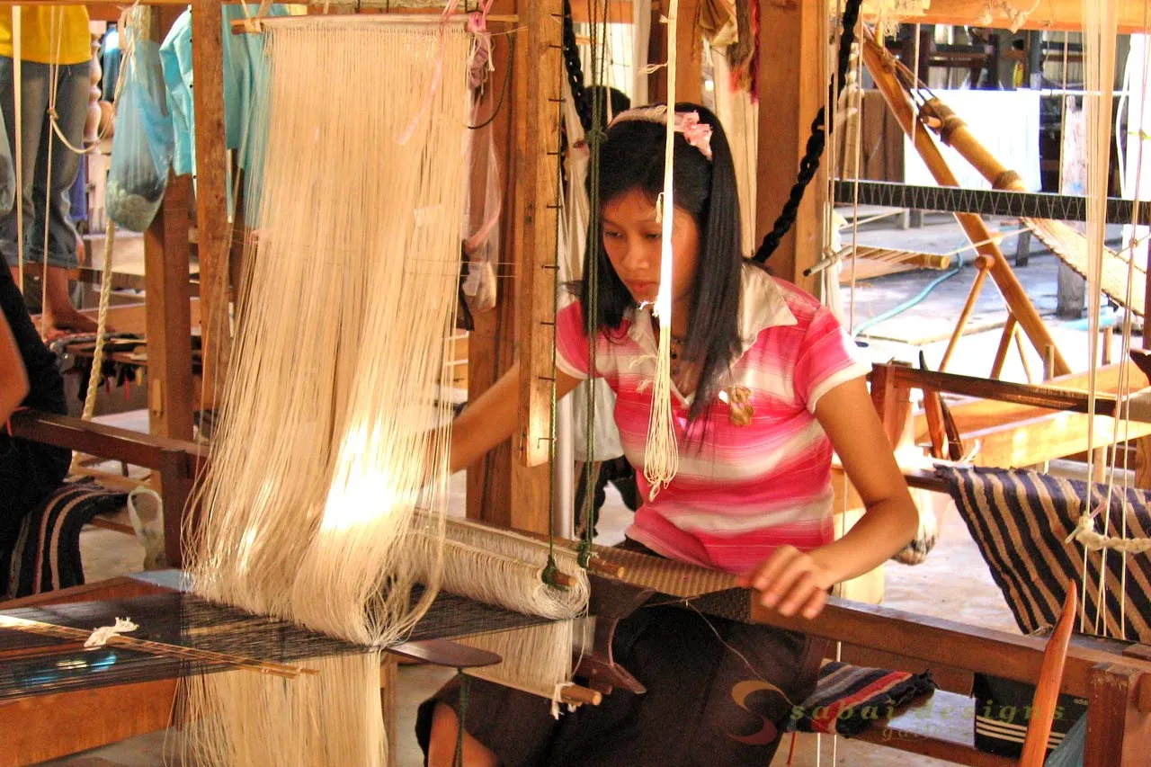 Learn Traditional Silk Weaving