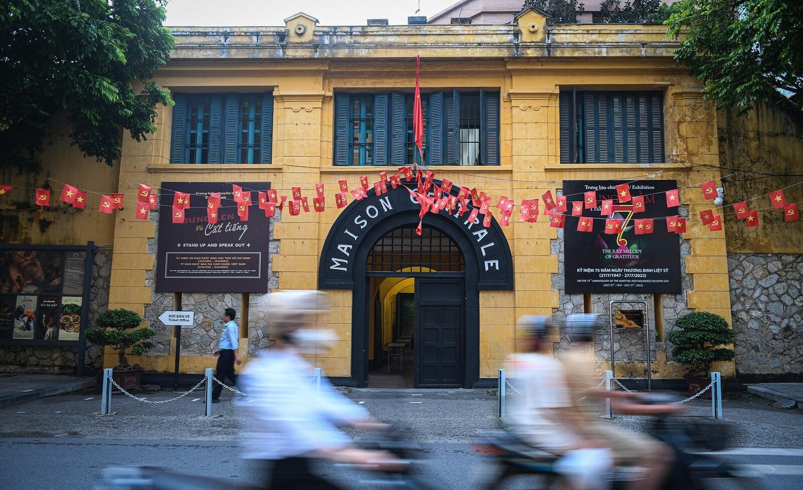 Hoa Lo Prison
